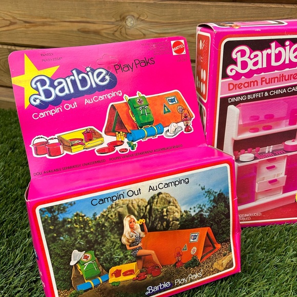 VINTAGE UNOPENED BARBIE play sets circa 1978 and 1982 - Picture 2 of 13